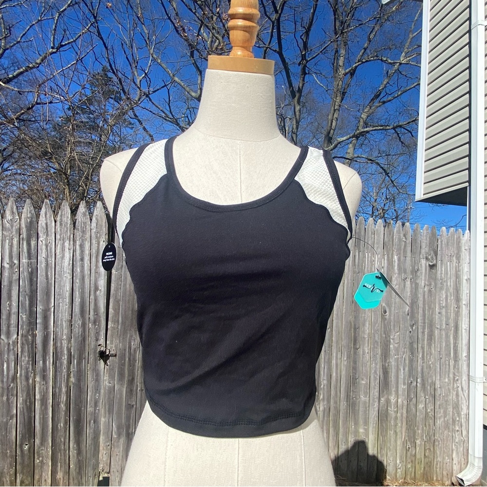 Cropped workout top